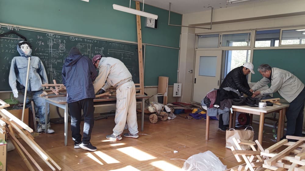 藤岡かかしの会